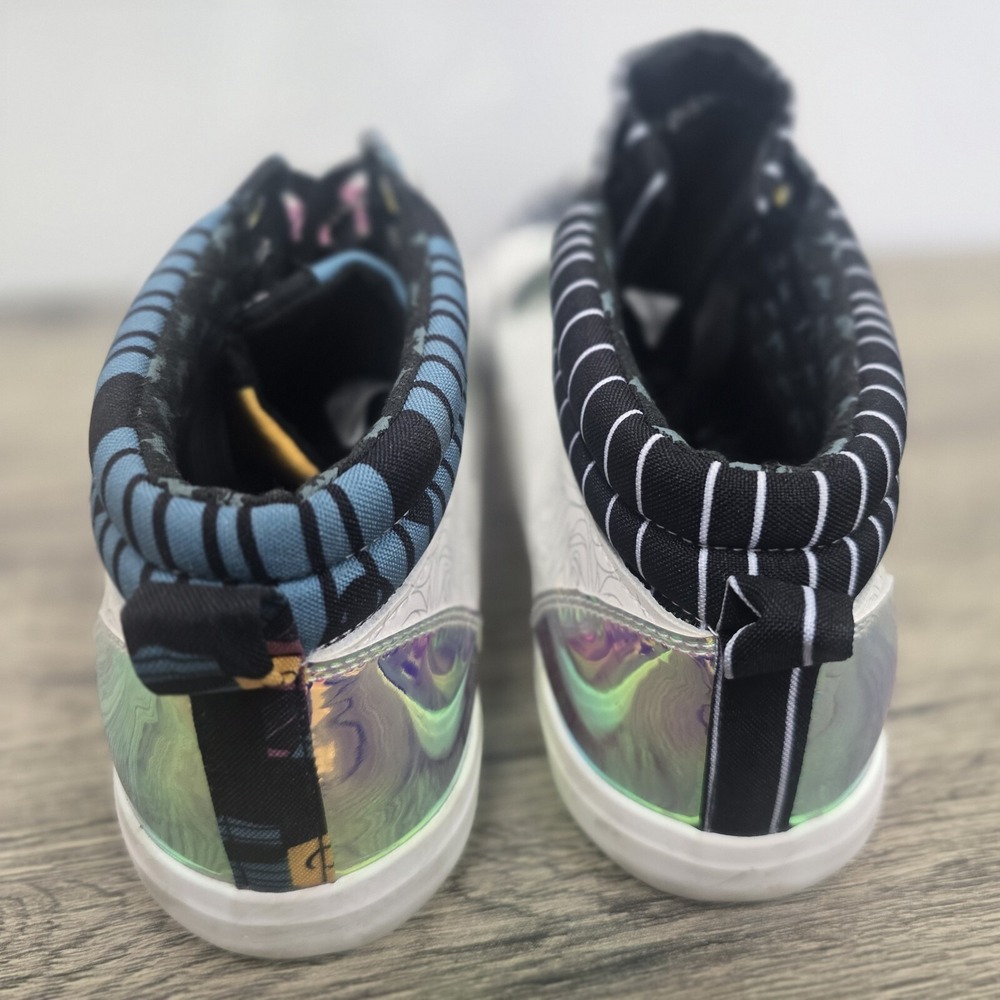 Disney‎ The Nightmare Before Christmas Women's Sneakers Mid Top Shoes Size 11 US - Picture 9 of 16